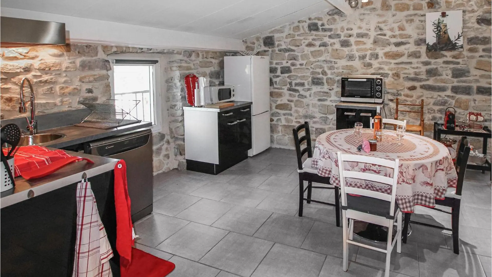 Awesome Home In Grospierres With Sauna 0*,